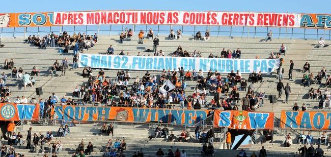 banderole-deschamps-om